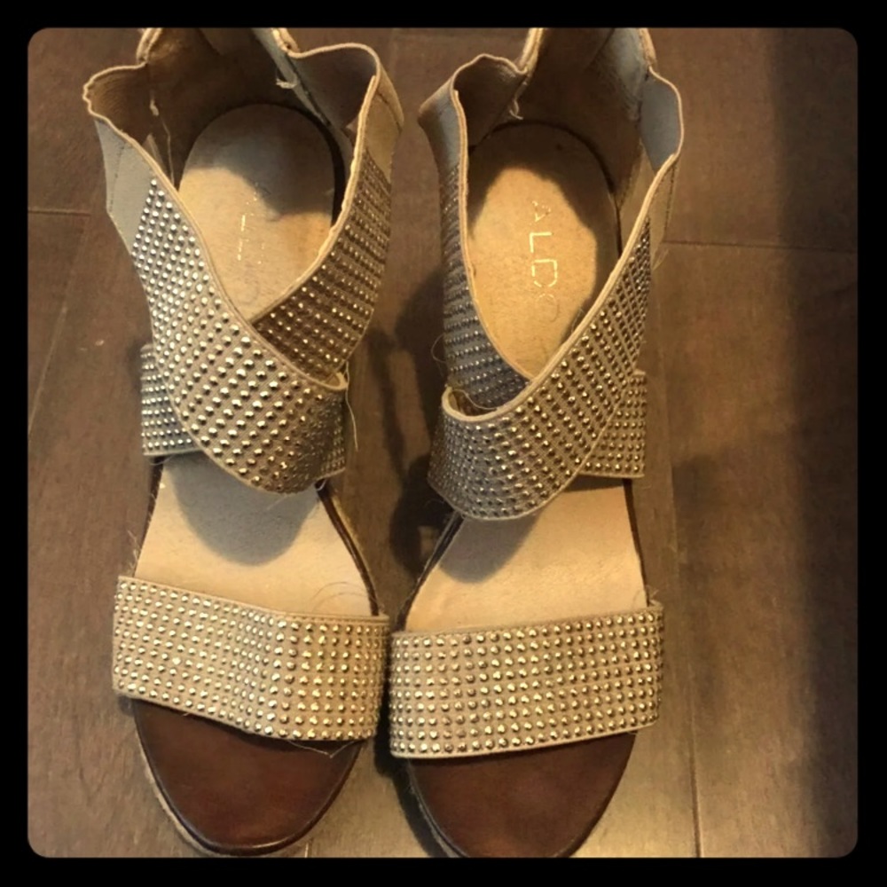 Aldo beige wedges size 7.5 but more like size 8